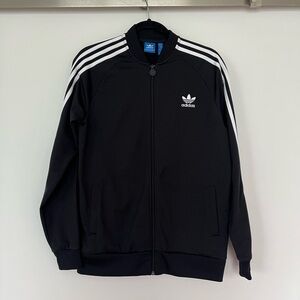 adidas Originals Adicolor Superstar
Track Jacket